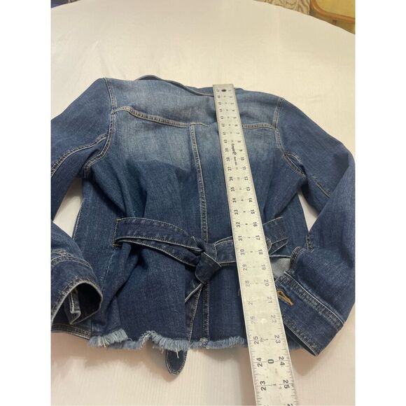 Cabi Denim Jean Jacket Size Medium - Picture 8 of 8